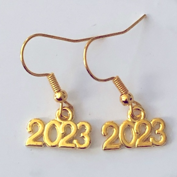 New 2023 Prom Graduation Grad New Year’s Eve Earrings - Picture 1 of 4